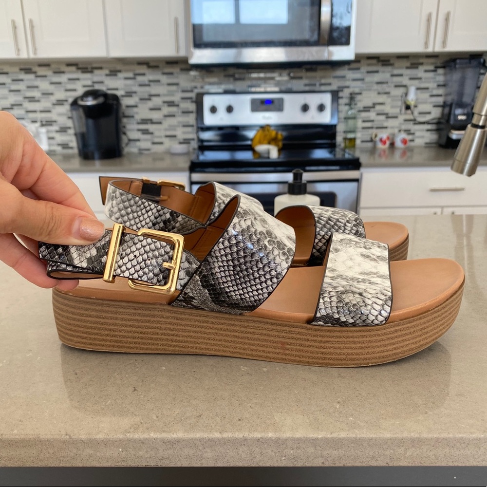 Great condition Express platform snakeskin sandals
